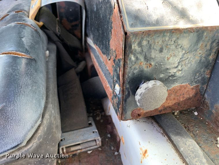 image for item MH9841 1997 Bobcat 773  skid steer loader