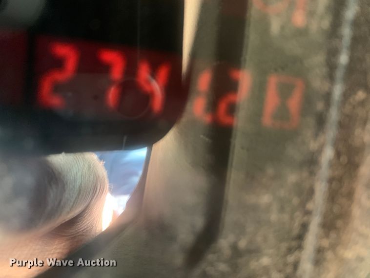 image for item MH9841 1997 Bobcat 773  skid steer loader