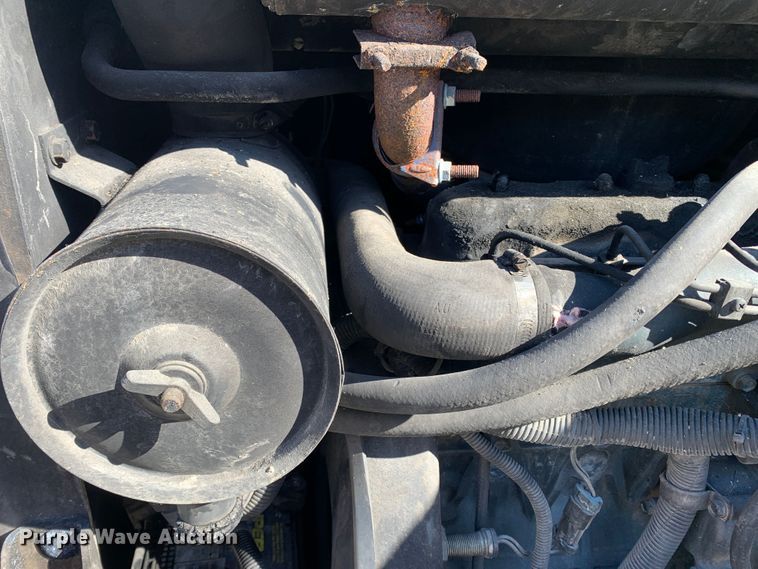 image for item MH9841 1997 Bobcat 773  skid steer loader