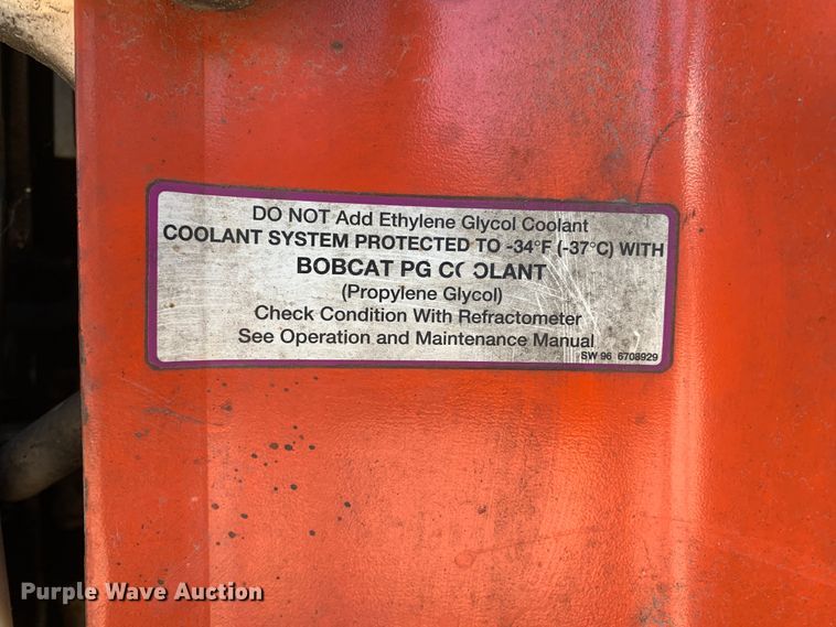 image for item MH9841 1997 Bobcat 773  skid steer loader