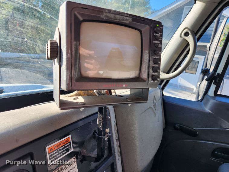 image for item MK9404 2010 International DuraStar 4300  refuse truck