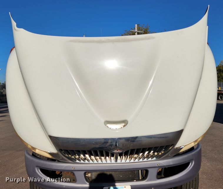 image for item MK9404 2010 International DuraStar 4300  refuse truck