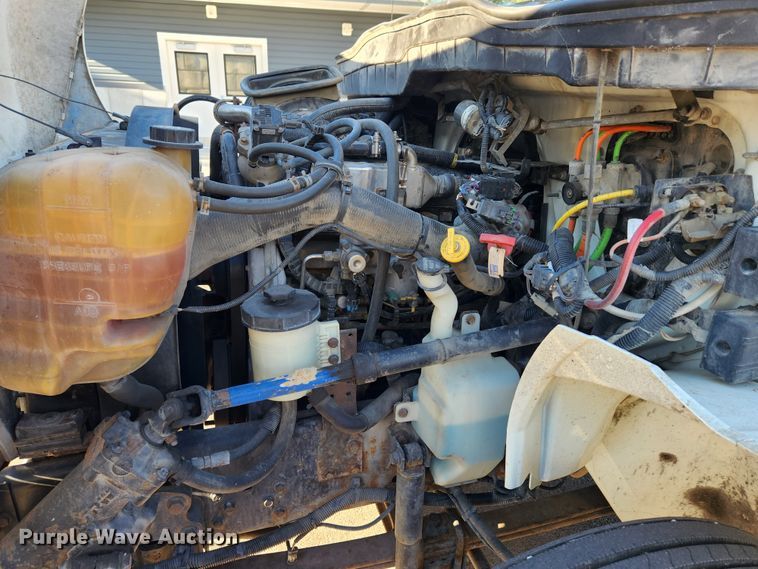 image for item MK9404 2010 International DuraStar 4300  refuse truck