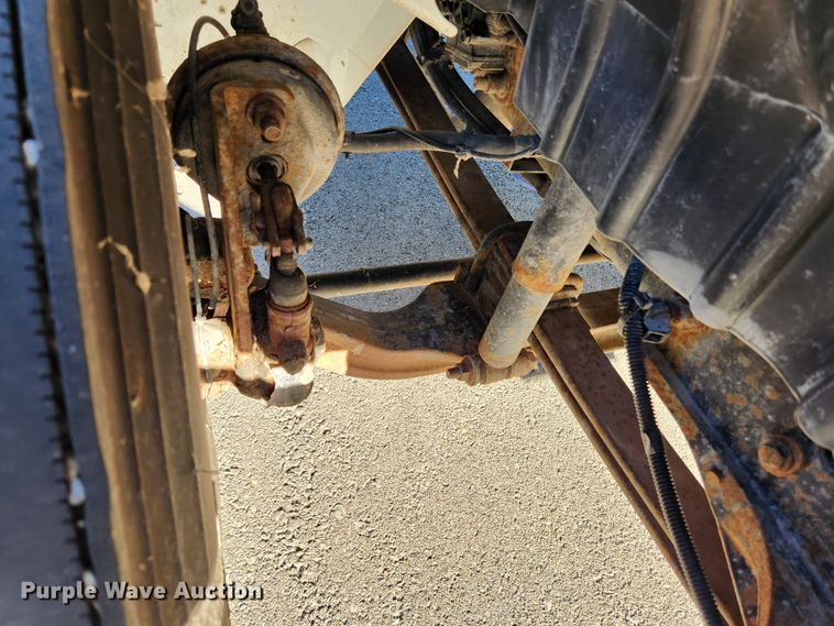 image for item MK9404 2010 International DuraStar 4300  refuse truck