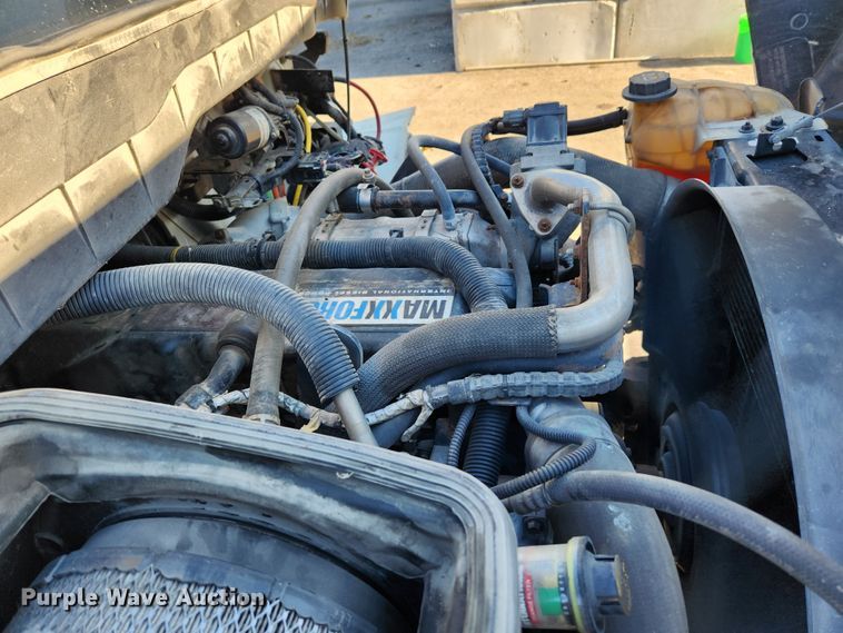 image for item MK9404 2010 International DuraStar 4300  refuse truck