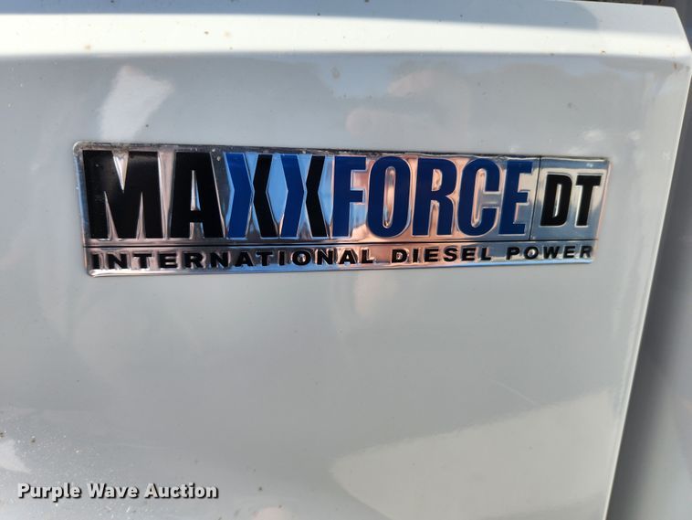 image for item MK9404 2010 International DuraStar 4300  refuse truck