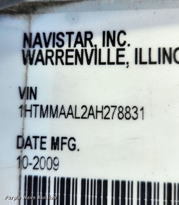 image for item MK9404 2010 International DuraStar 4300  refuse truck