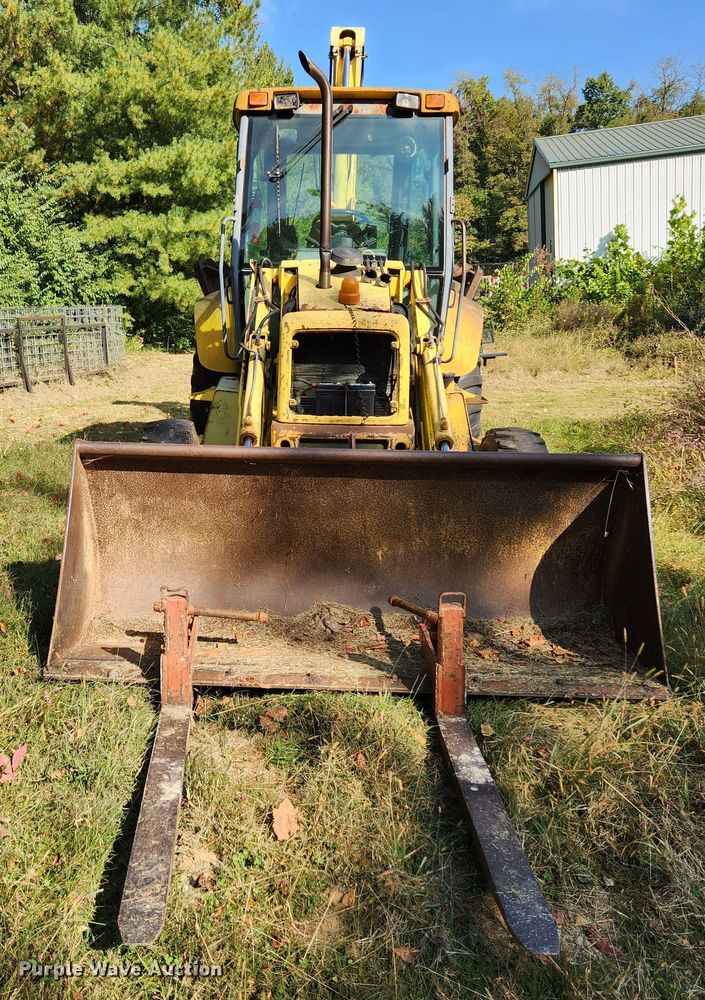 image for item MK9410 2000 New Holland 655E  backhoe