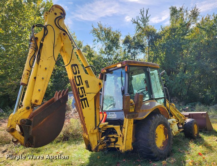 image for item MK9410 2000 New Holland 655E  backhoe