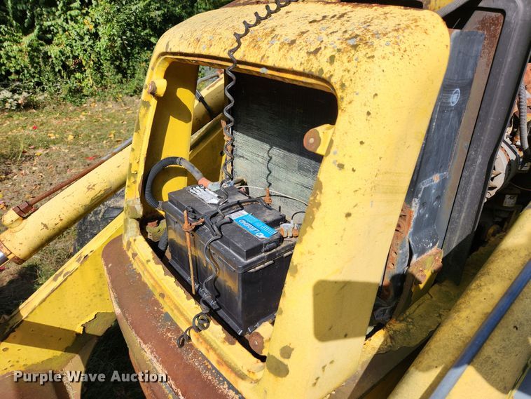 image for item MK9410 2000 New Holland 655E  backhoe