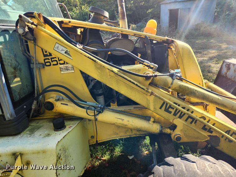 image for item MK9410 2000 New Holland 655E  backhoe
