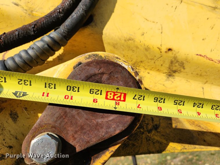 image for item MK9410 2000 New Holland 655E  backhoe