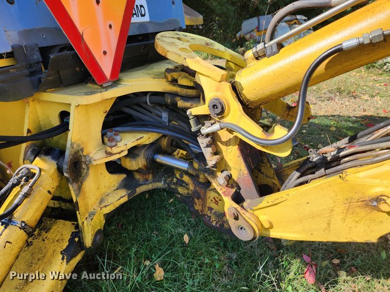 image for item MK9410 2000 New Holland 655E  backhoe