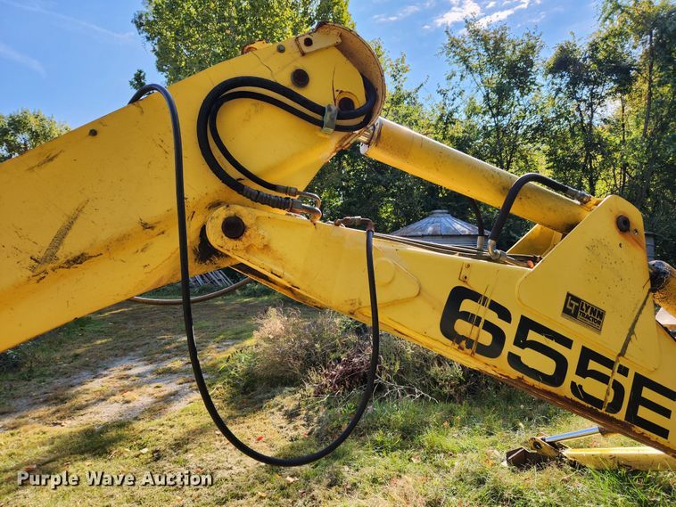 image for item MK9410 2000 New Holland 655E  backhoe