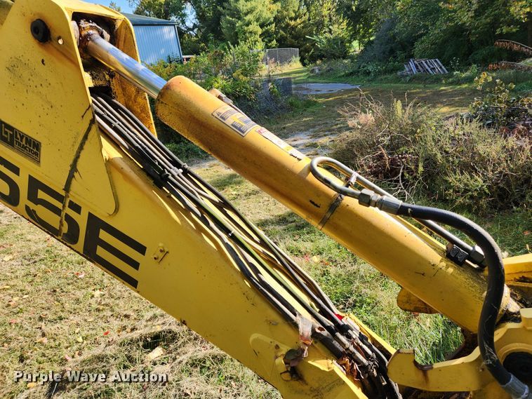 image for item MK9410 2000 New Holland 655E  backhoe