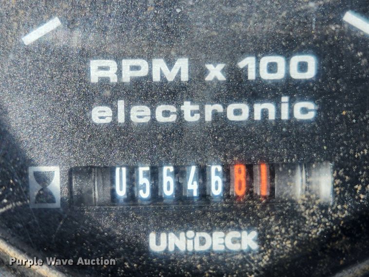 image for item MK9410 2000 New Holland 655E  backhoe