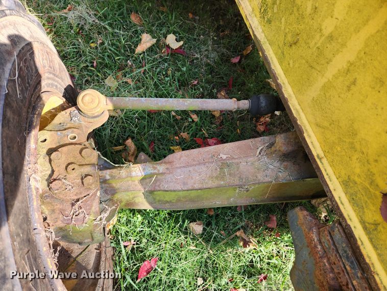 image for item MK9410 2000 New Holland 655E  backhoe