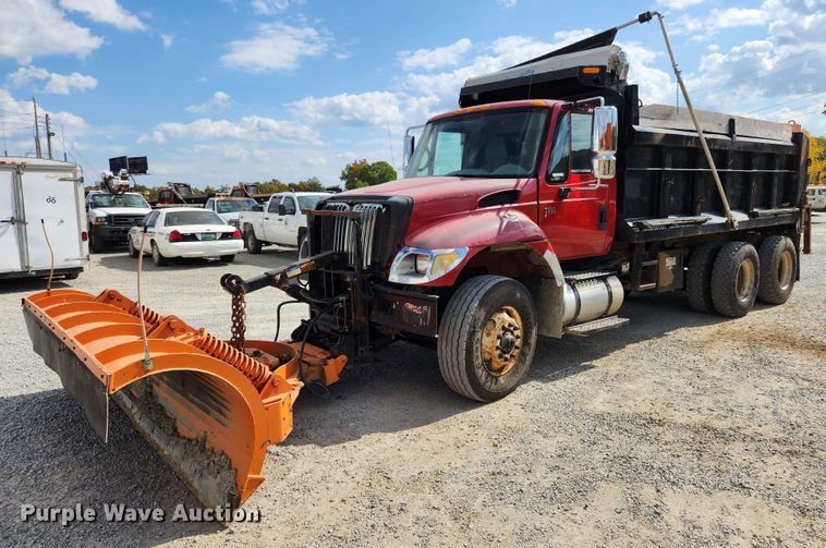 image for item MK9412 2007 International 7400  dump truck