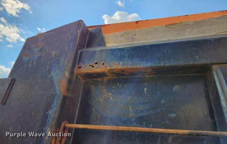 image for item MK9412 2007 International 7400  dump truck