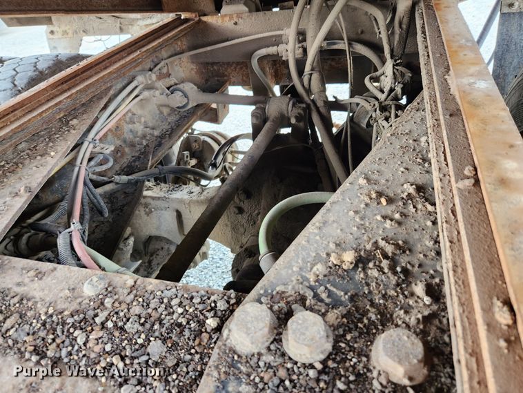 image for item MK9412 2007 International 7400  dump truck