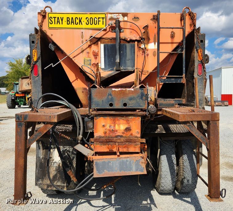 image for item MK9412 2007 International 7400  dump truck