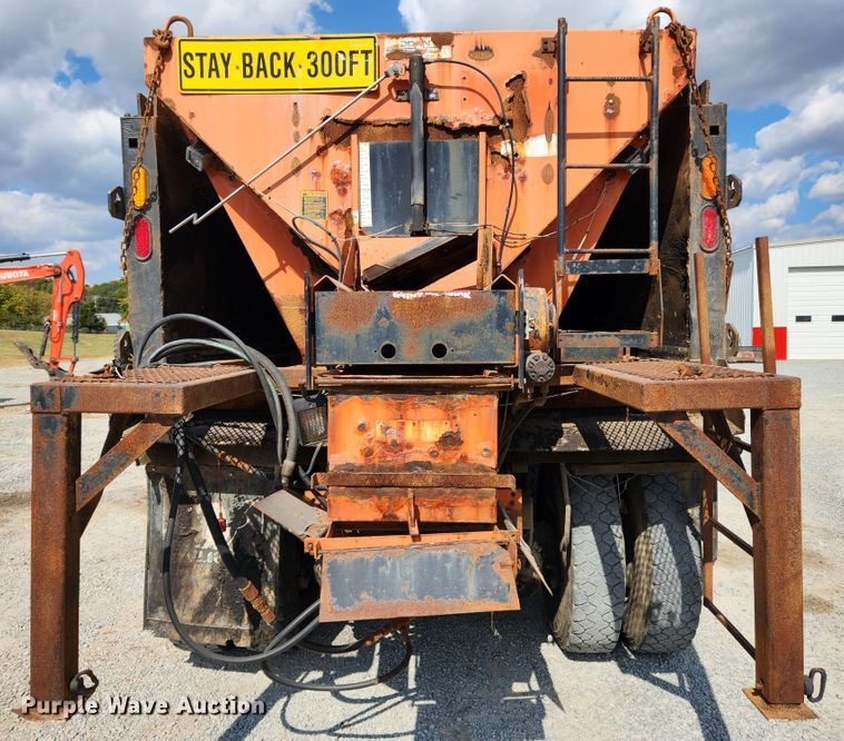 image for item MK9412 2007 International 7400  dump truck