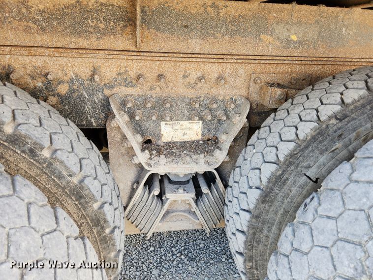 image for item MK9412 2007 International 7400  dump truck
