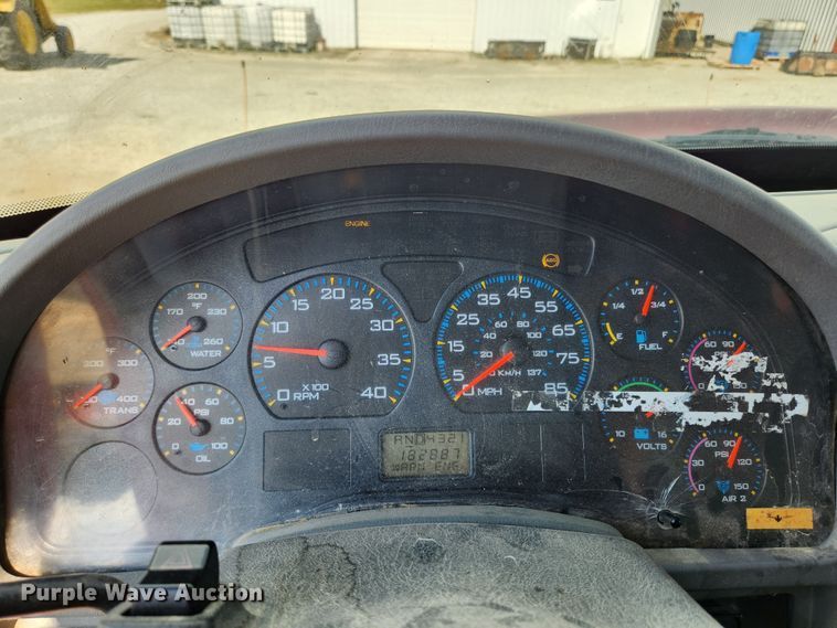 image for item MK9412 2007 International 7400  dump truck