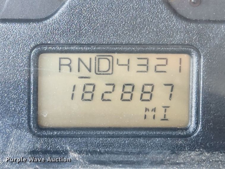 image for item MK9412 2007 International 7400  dump truck