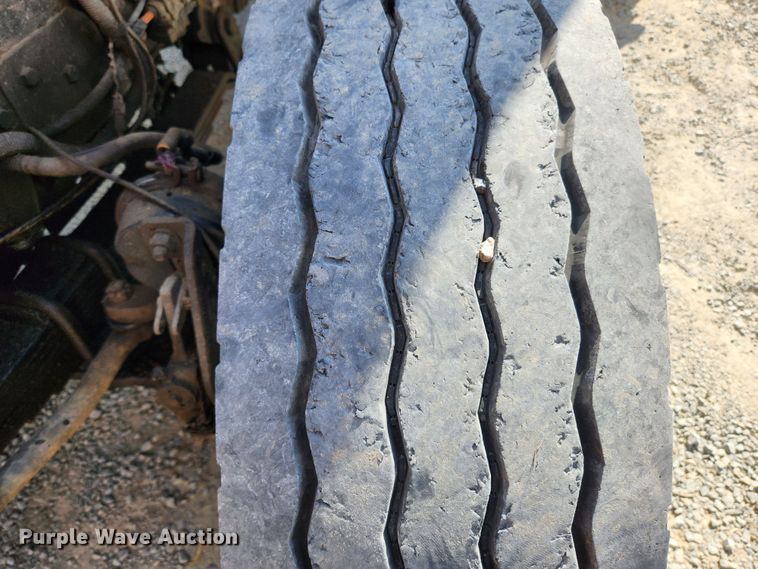 image for item MK9412 2007 International 7400  dump truck