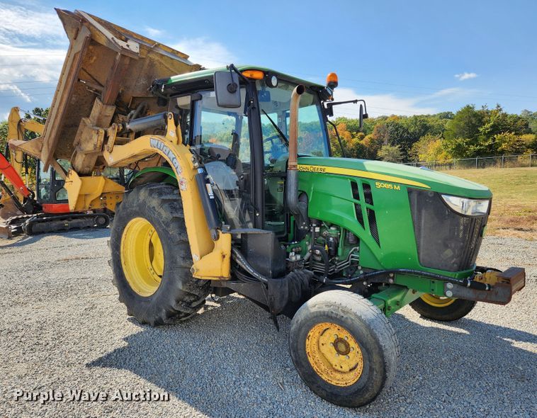 image for item MK9413 John Deere 5085M  tractor