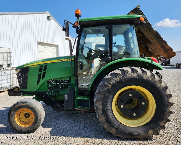 image for item MK9413 John Deere 5085M  tractor