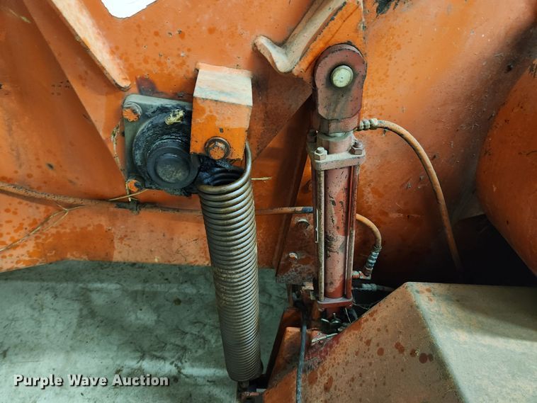 image for item MK9426 1995 Mobark 17  wood chipper