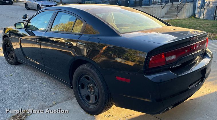 image for item MN9327 2013 Dodge Charger Police