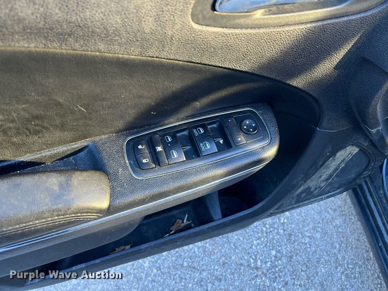 image for item MN9327 2013 Dodge Charger Police