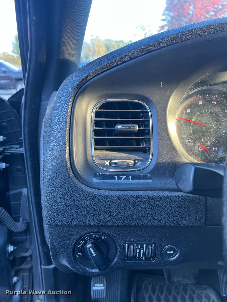 image for item MN9327 2013 Dodge Charger Police