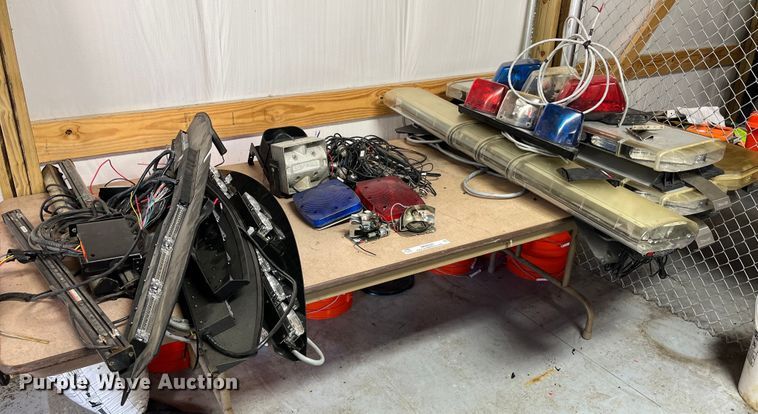 image for item MN9329 Automotive accessories