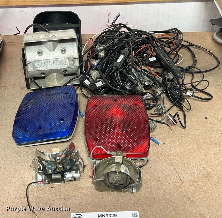 image for item MN9329 Automotive accessories