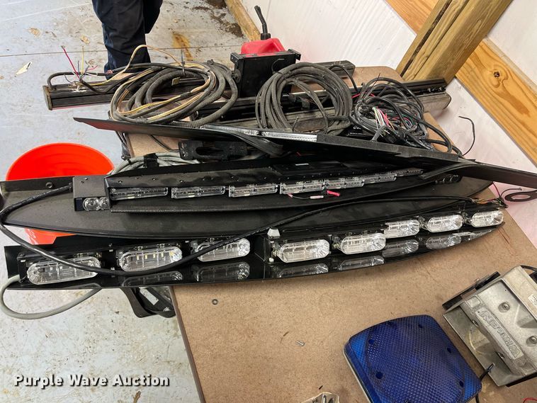 image for item MN9329 Automotive accessories