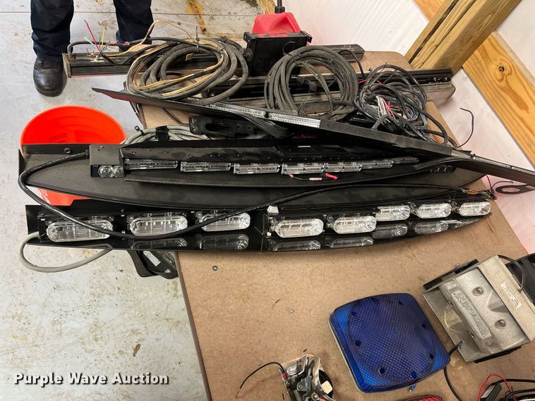 image for item MN9329 Automotive accessories