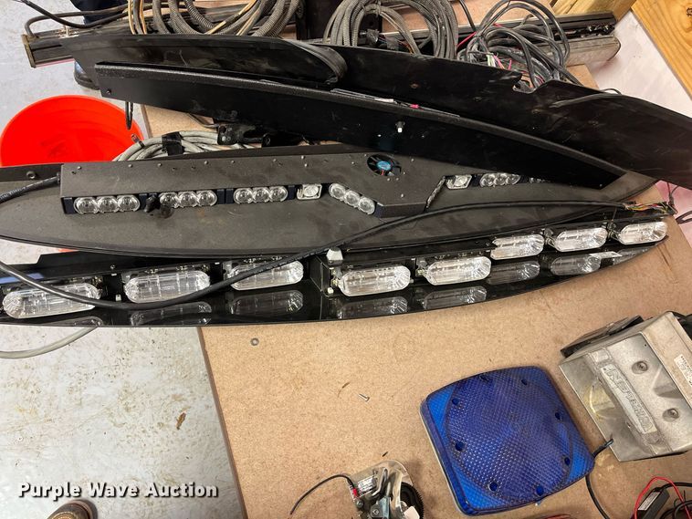 image for item MN9329 Automotive accessories