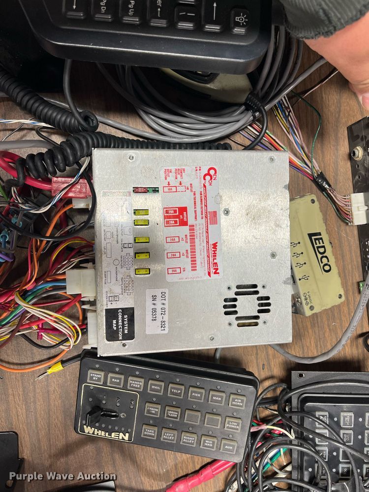 image for item MN9330 Automotive accessories