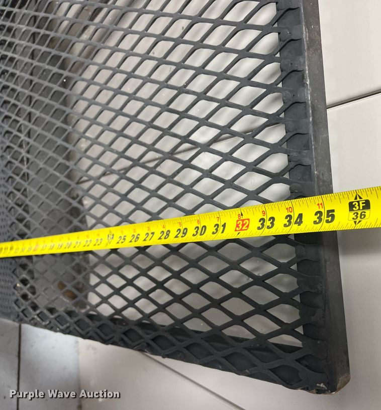 image for item MN9331 (2) lockers