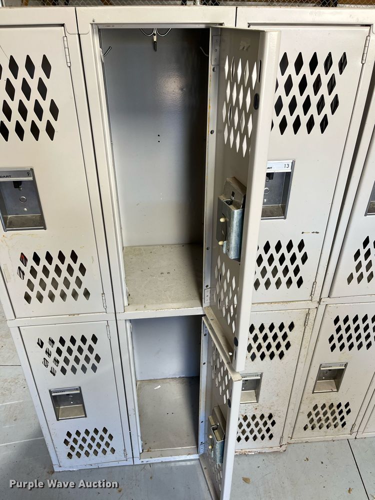 image for item MN9331 (2) lockers