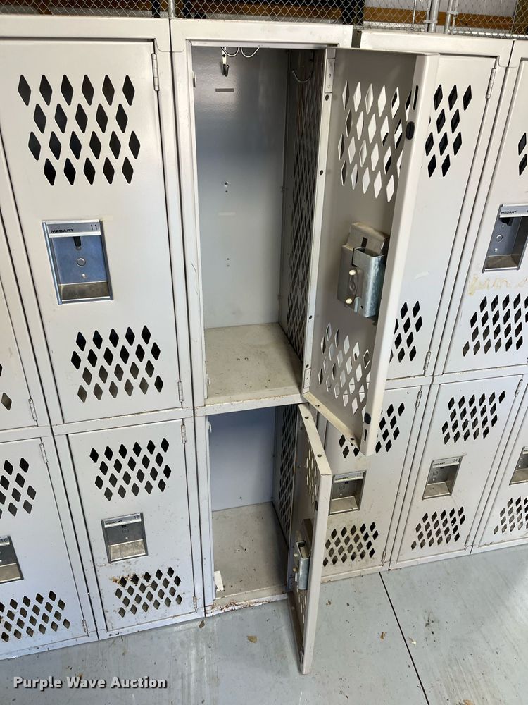 image for item MN9331 (2) lockers