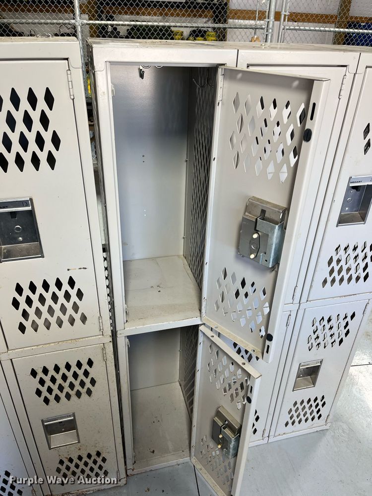 image for item MN9331 (2) lockers