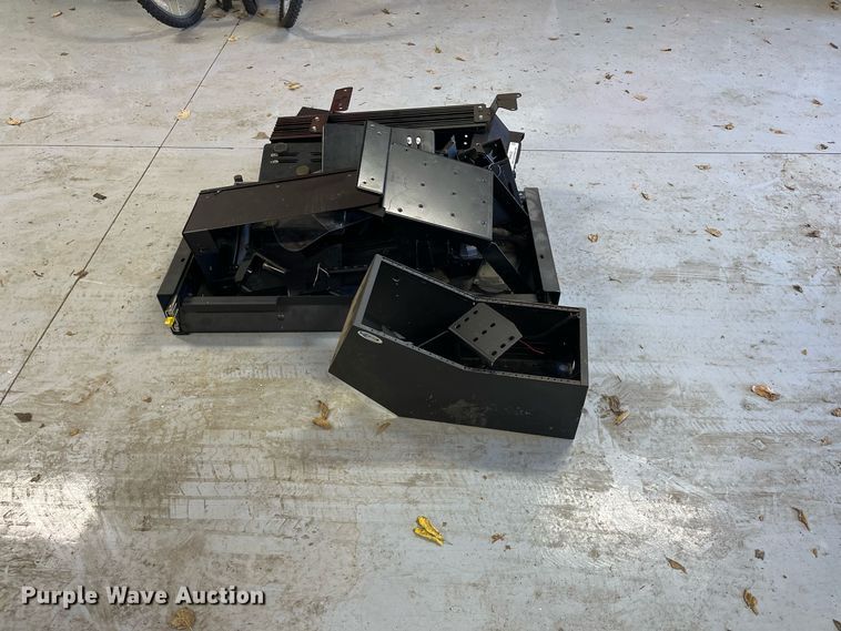 image for item MN9332 Automotive accessories