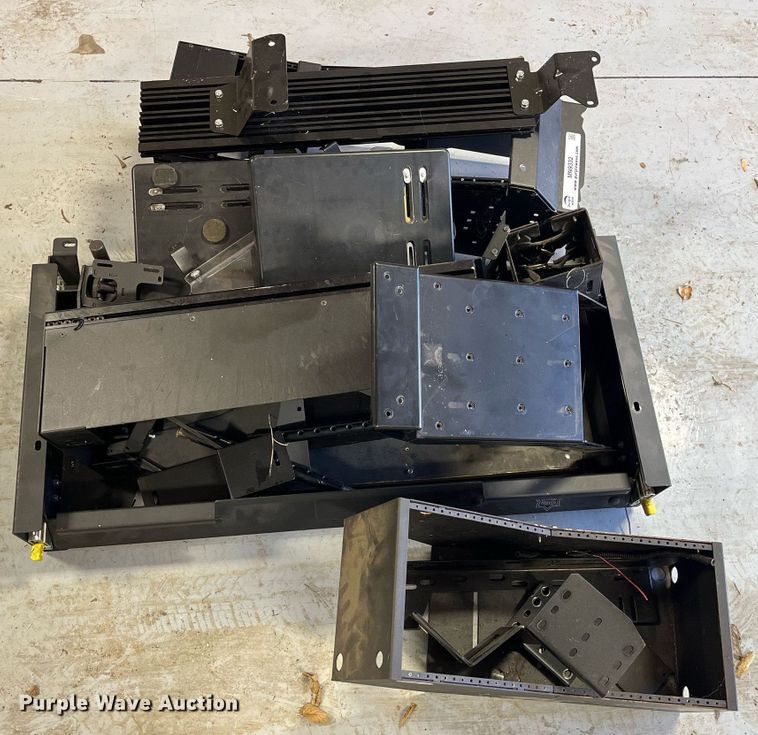 image for item MN9332 Automotive accessories