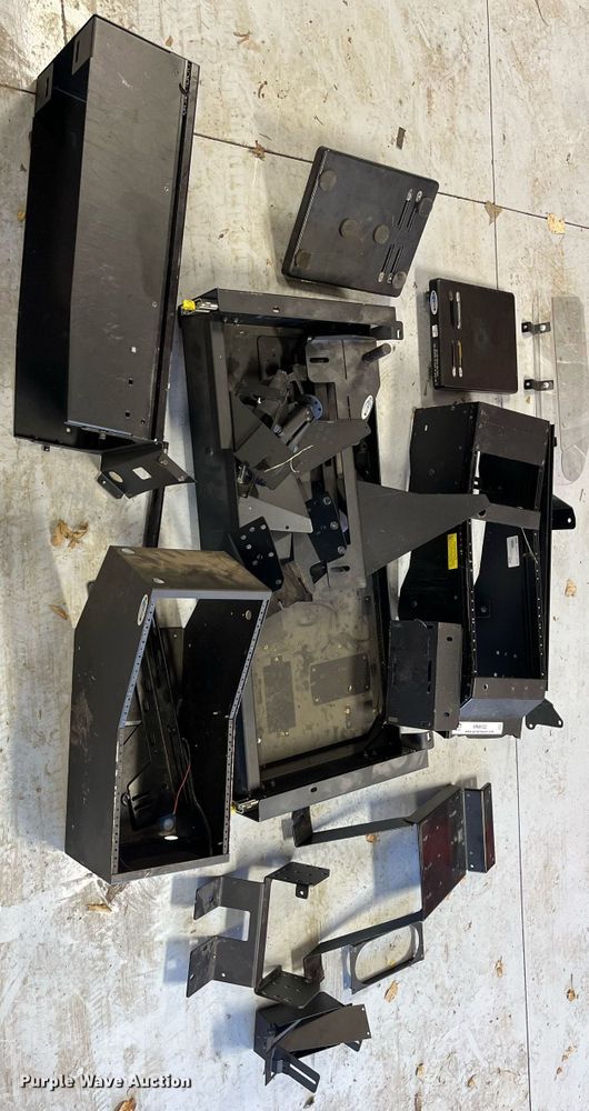 image for item MN9332 Automotive accessories