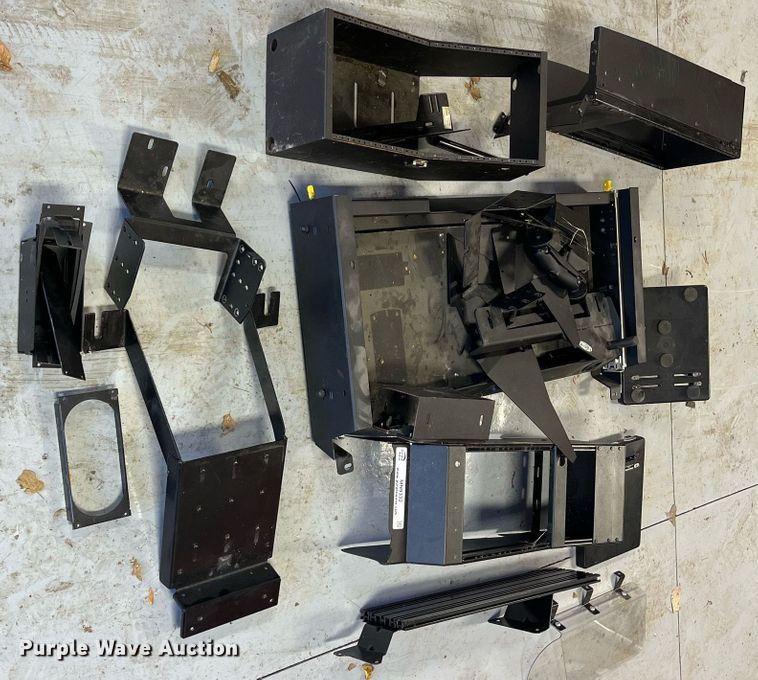 image for item MN9332 Automotive accessories